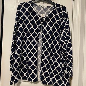 New cute sweater. Size XXL  Crown and Ivy